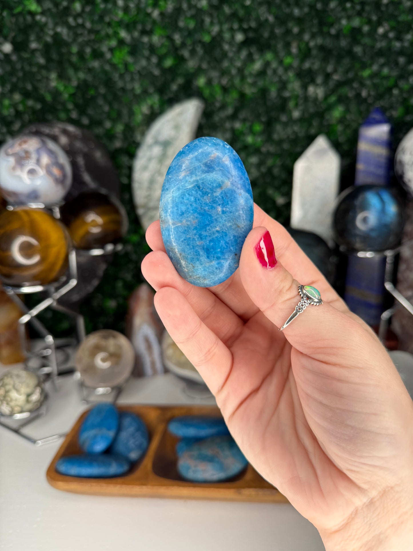 Apatite Palm Stone