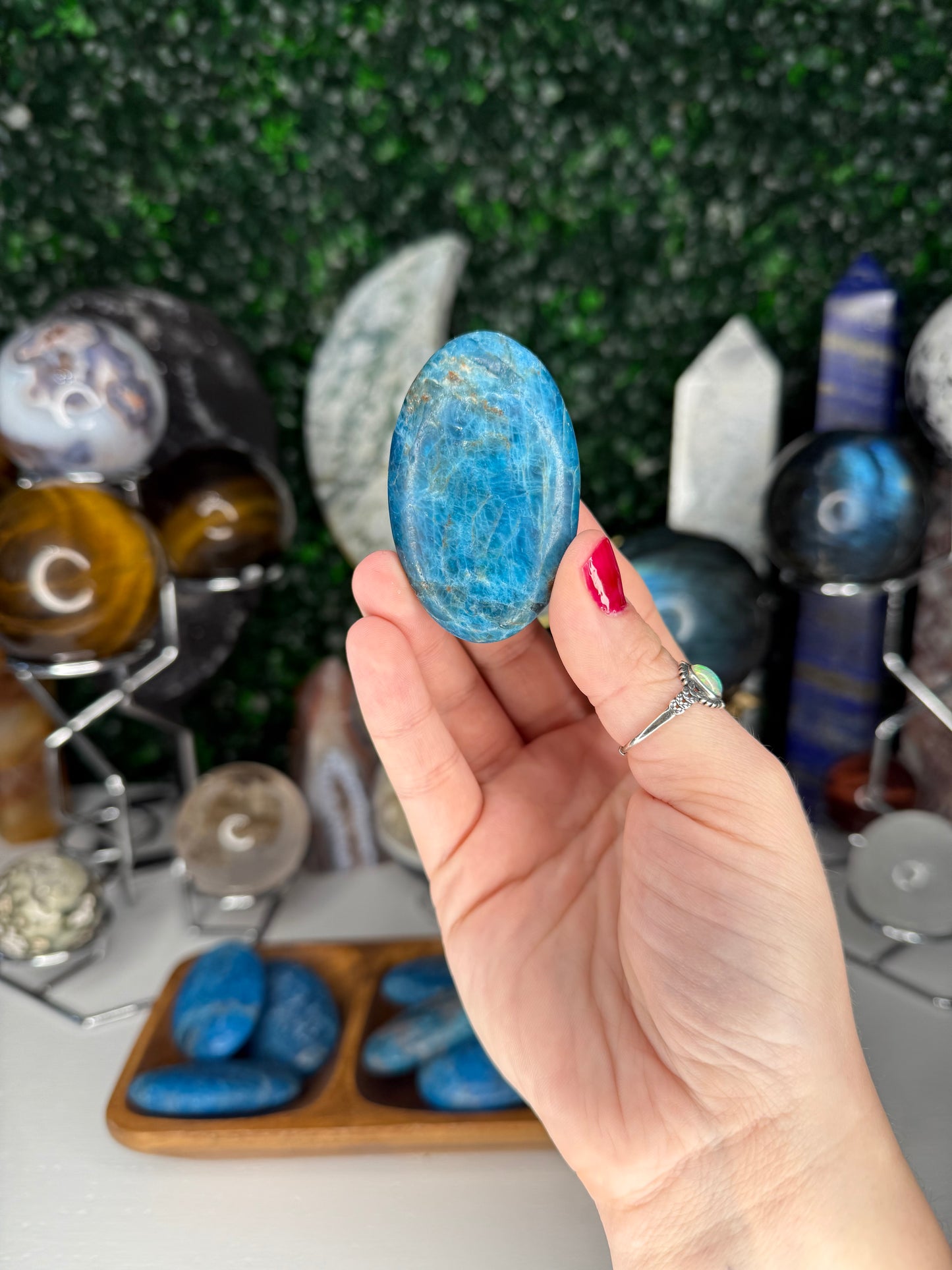 Apatite Palm Stone