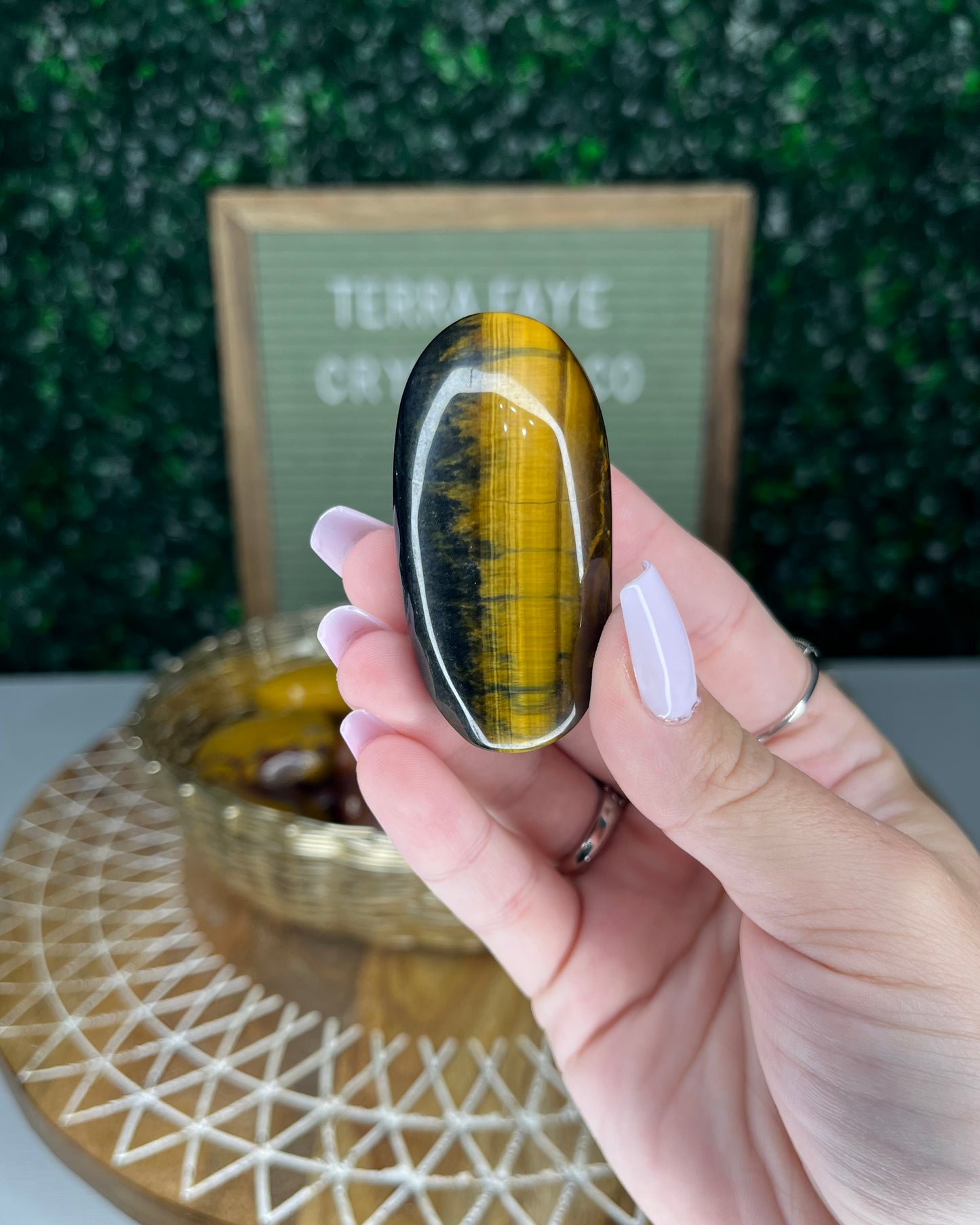 Tigers Eye Palm Stones