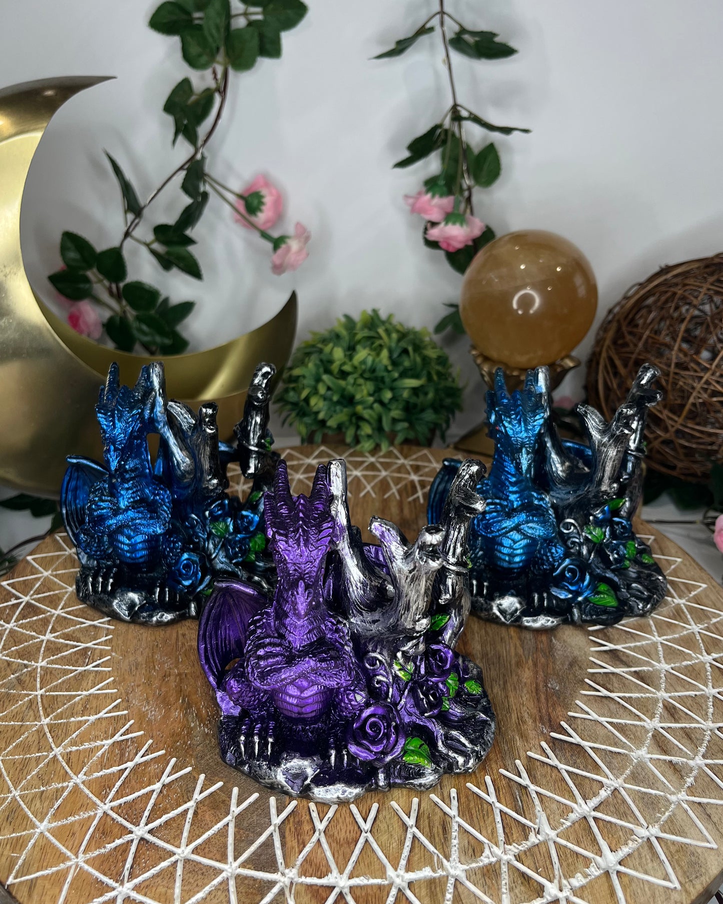 Dragon Sphere Stands